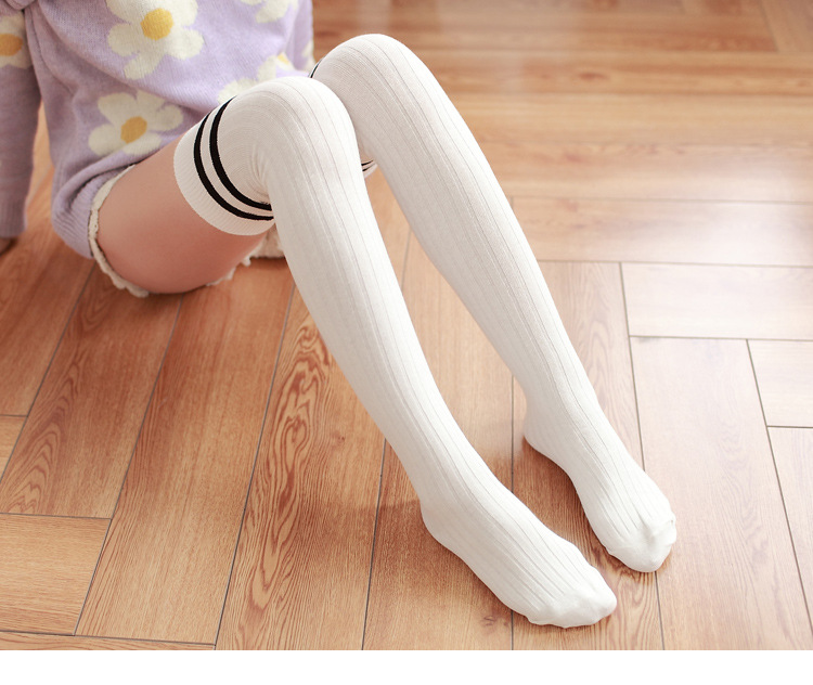 Stylevana - Striped Overknee Knit Socks