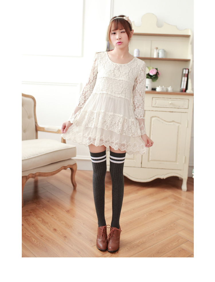 Stylevana - Striped Overknee Knit Socks