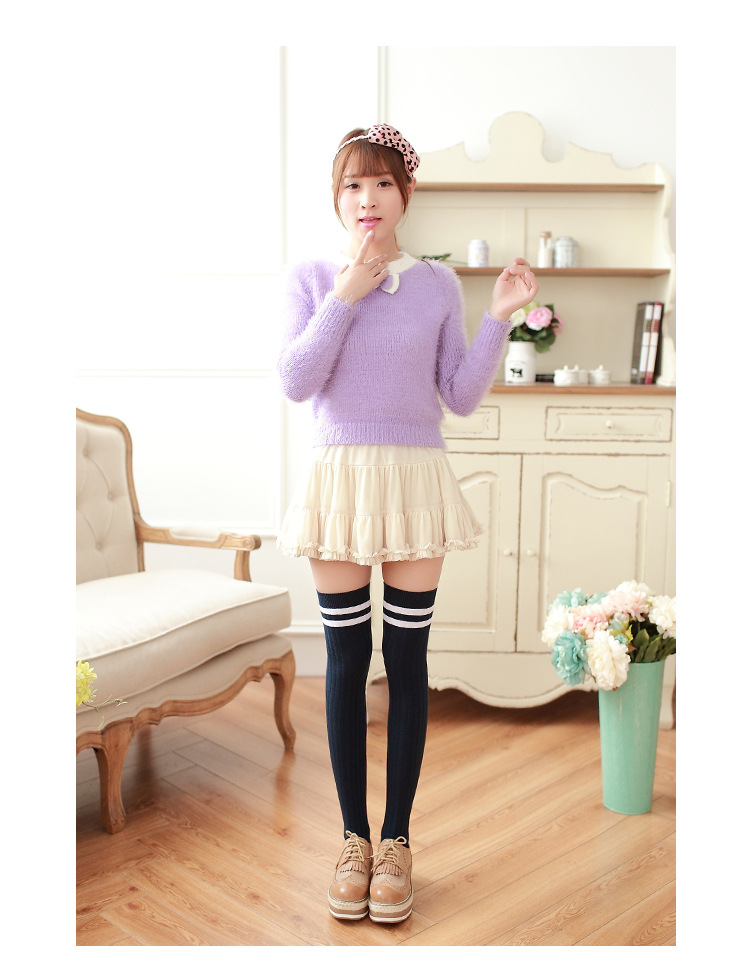 Stylevana - Striped Overknee Knit Socks