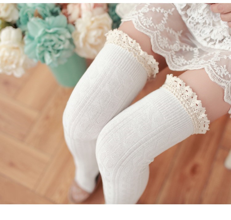 Stylevana - Crochet Lace Trim Patterned Overknee Socks
