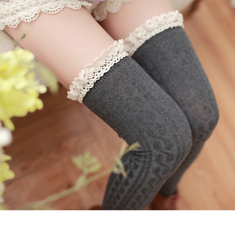 Stylevana - Crochet Lace Trim Patterned Overknee Socks