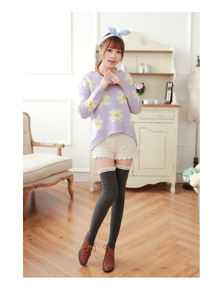 Stylevana - Crochet Lace Trim Patterned Overknee Socks