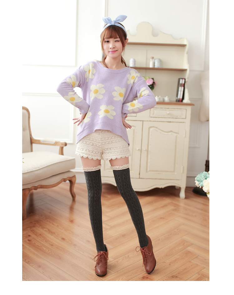 Stylevana - Crochet Lace Trim Patterned Overknee Socks