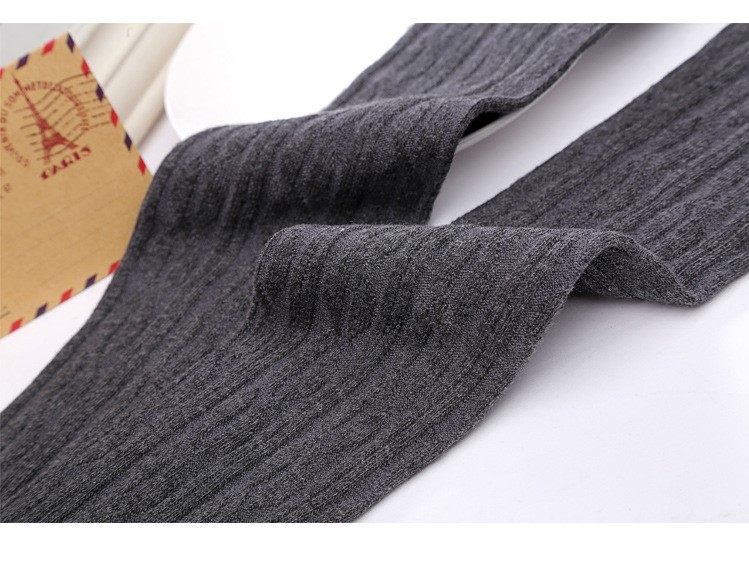 Stylevana - Crochet Lace Trim Patterned Overknee Socks