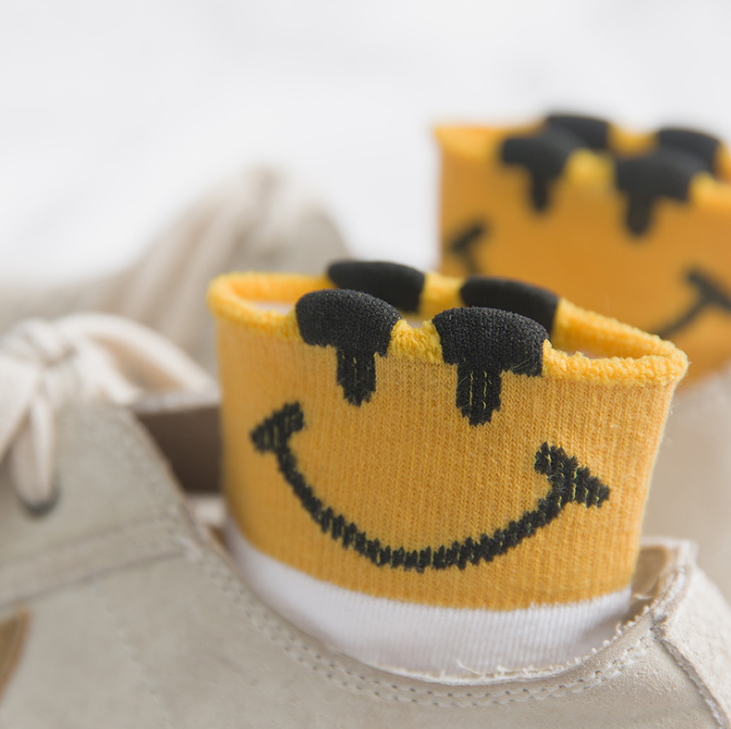 Stylevana - Set of 5: Smile Face Socks