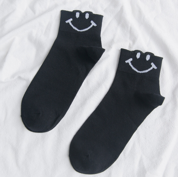 Stylevana - Set of 5: Smile Face Socks