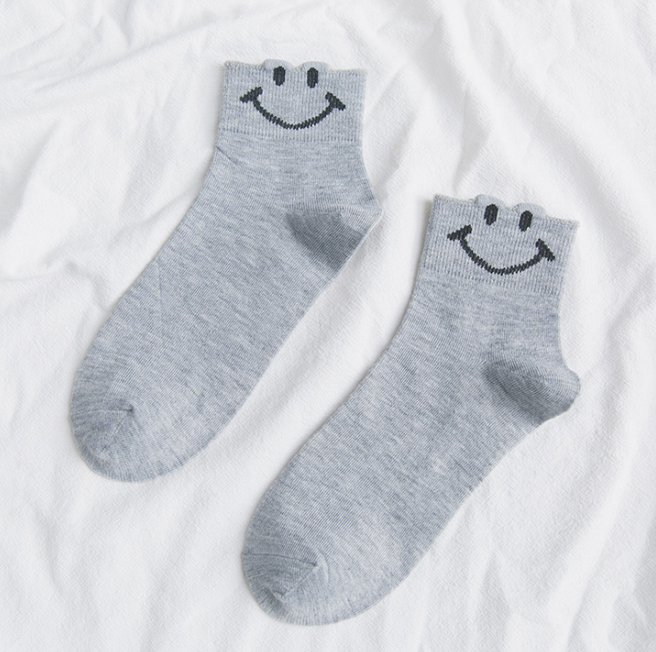 Stylevana - Set of 5: Smile Face Socks