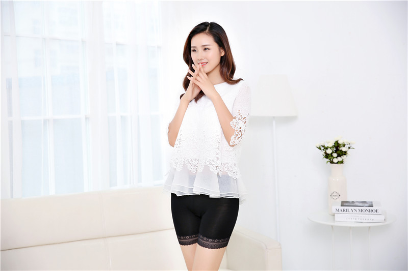Stylevana - Lace Trim Under Shorts