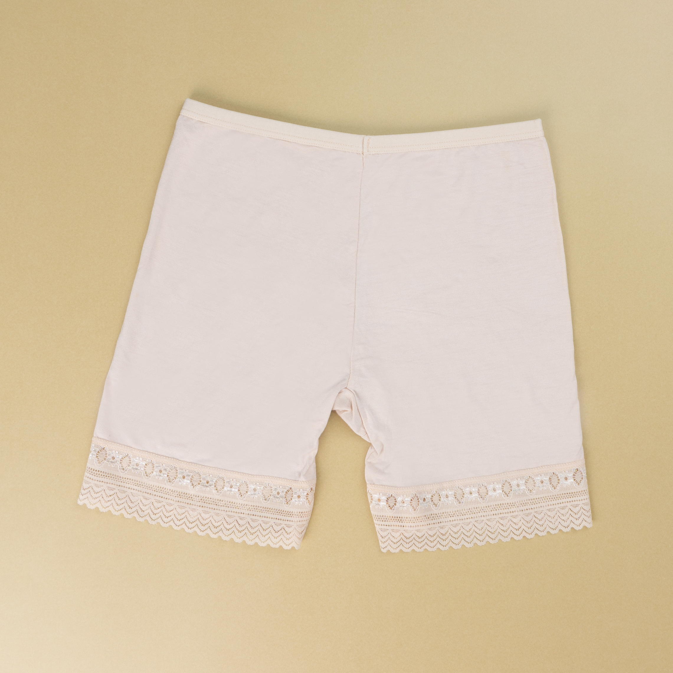 Stylevana - Lace Trim Under Shorts