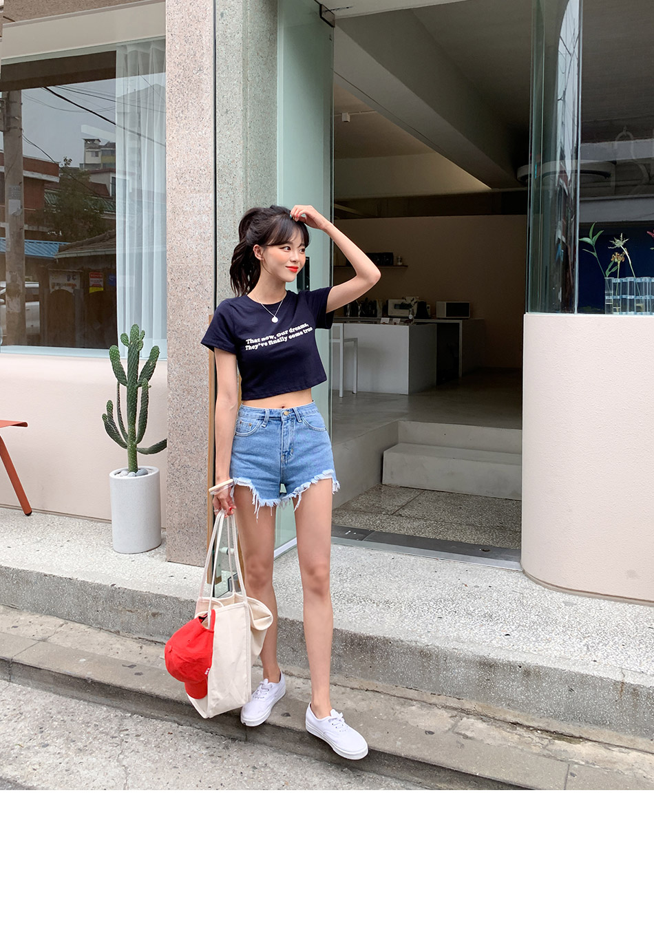 MERONGSHOP - Distressed Fringed-Hem Denim Shorts