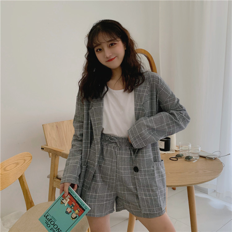 MissLady - Tie-Waist Plaid Shorts