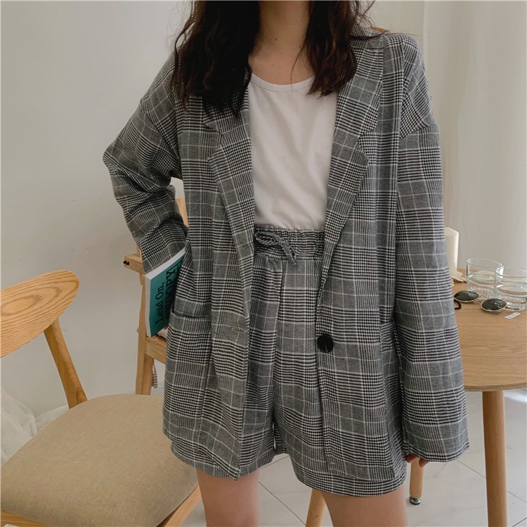 MissLady - Tie-Waist Plaid Shorts