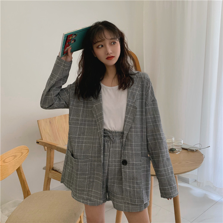MissLady - Tie-Waist Plaid Shorts