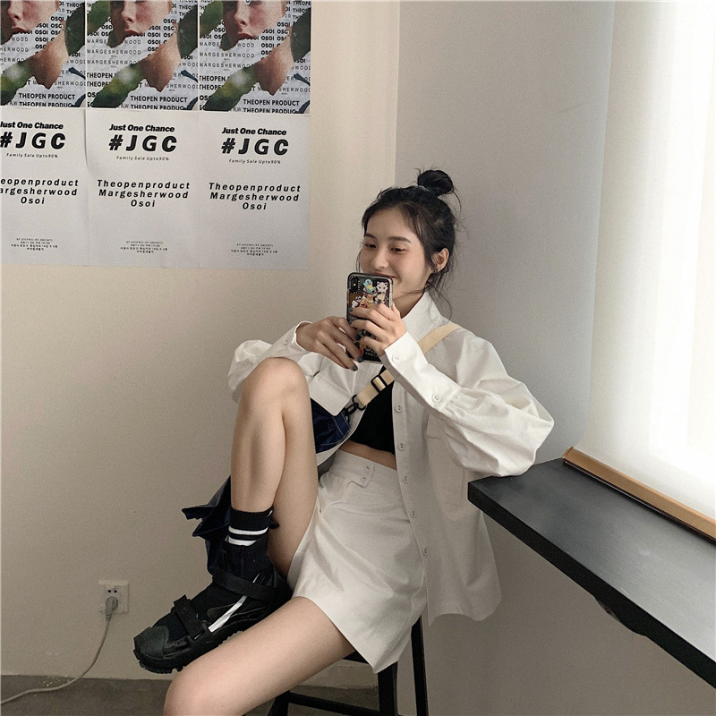 PinkGirl - High-Waist Plain Shorts