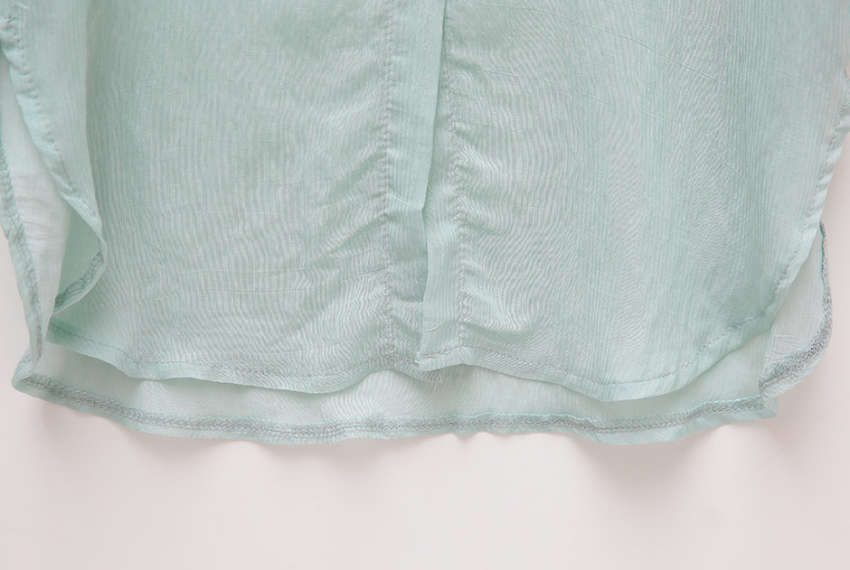 chuu - Chemise transparente à manches longues et poche sur le devant