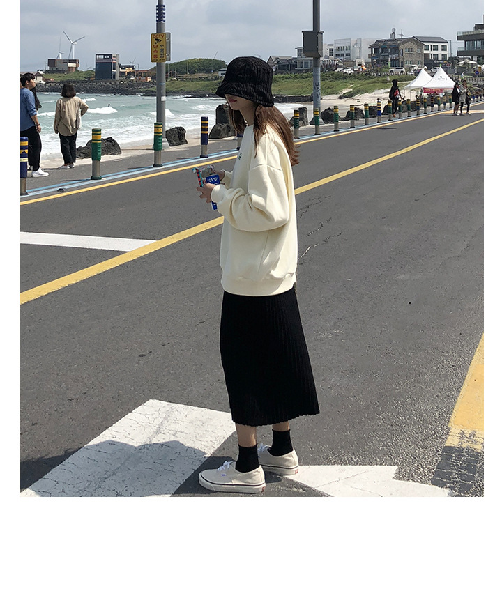 Rosy.B - Band-Waist Pleated Midi Knit Skirt
