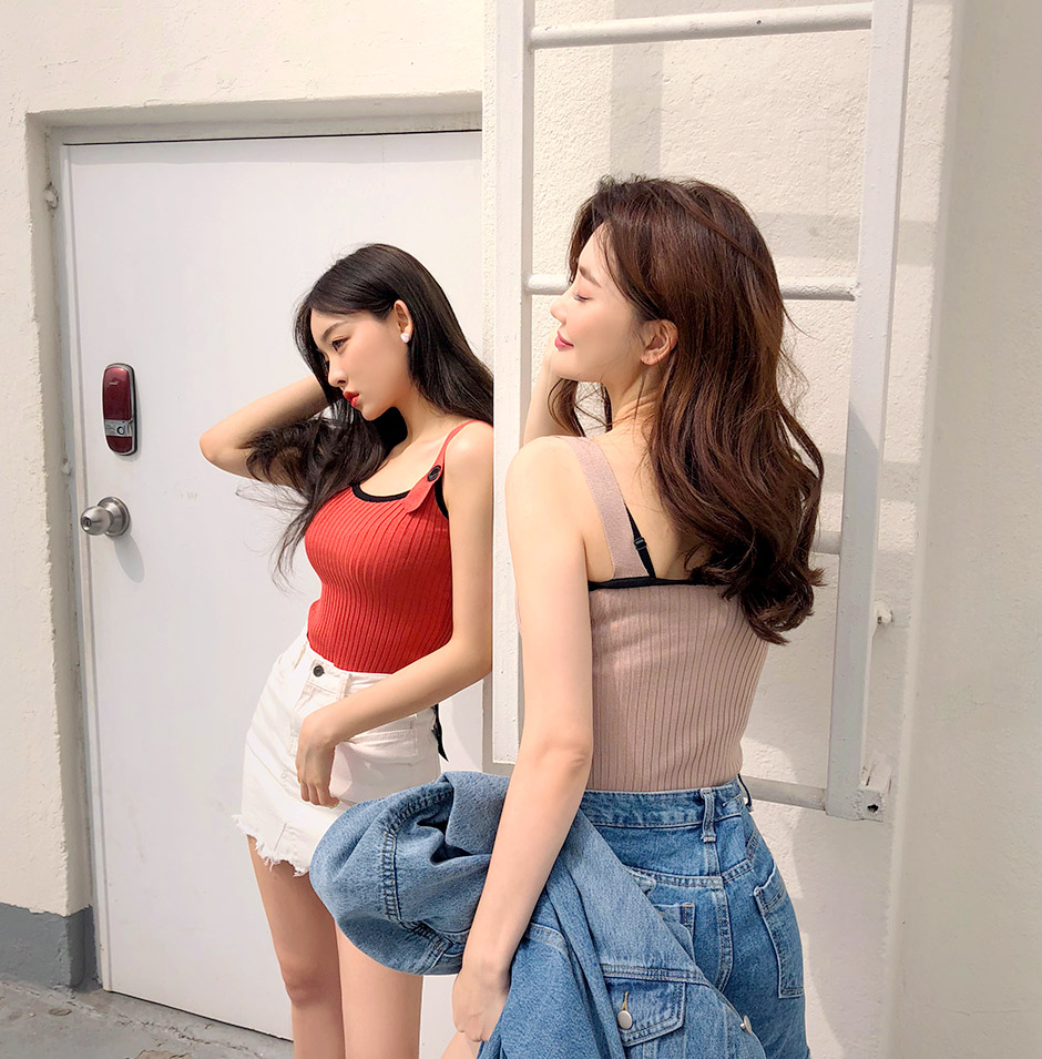 chuu - Contrast Trim Buttoned Knit Camisole