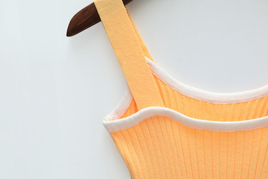 chuu - Contrast Trim Buttoned Knit Camisole