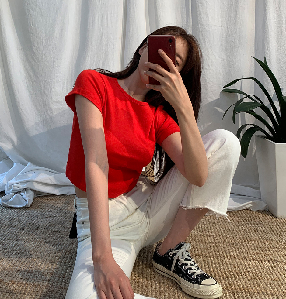 chuu - Cap-Sleeve Cropped Plain Tee