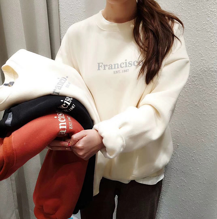 Seoulflash - Pull à col rond en molleton brossé avec lettrage