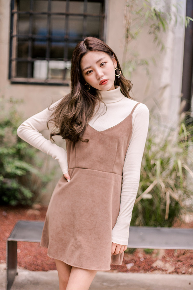 Icecream12 - Long-Sleeve Plain Turtleneck Ribbed Top