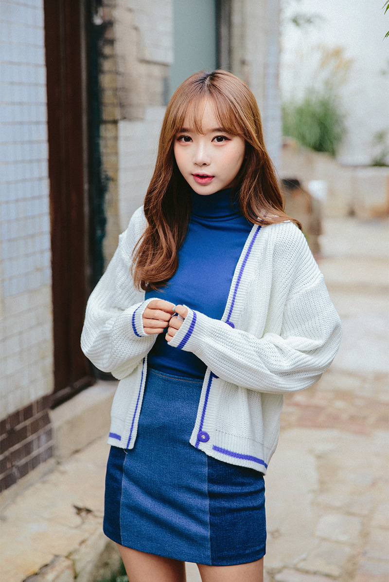 Icecream12 - Long-Sleeve Plain Turtleneck Ribbed Top