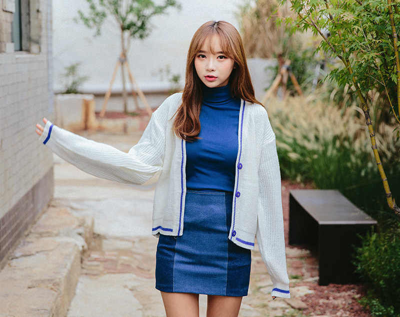 Icecream12 - Long-Sleeve Plain Turtleneck Ribbed Top