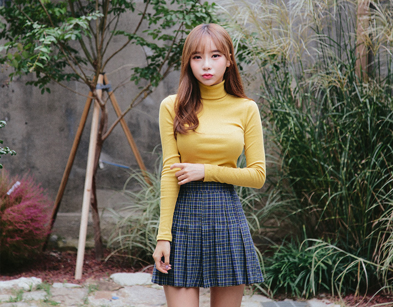 Icecream12 - Long-Sleeve Plain Turtleneck Ribbed Top