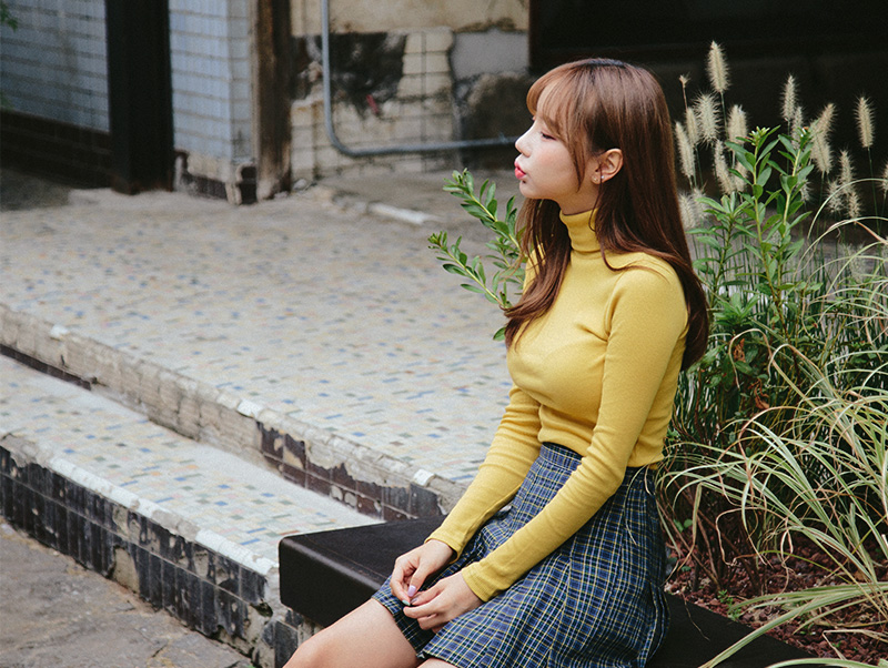 Icecream12 - Long-Sleeve Plain Turtleneck Ribbed Top