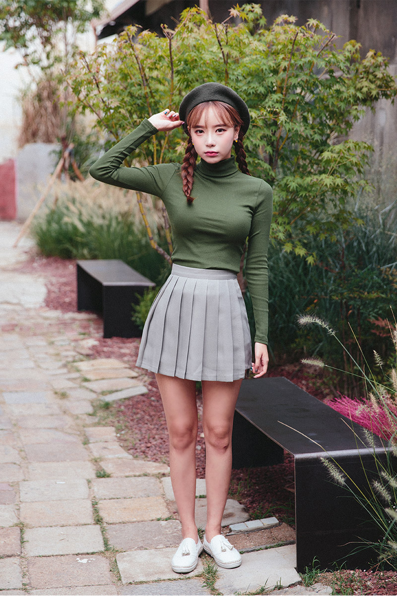 Icecream12 - Long-Sleeve Plain Turtleneck Ribbed Top