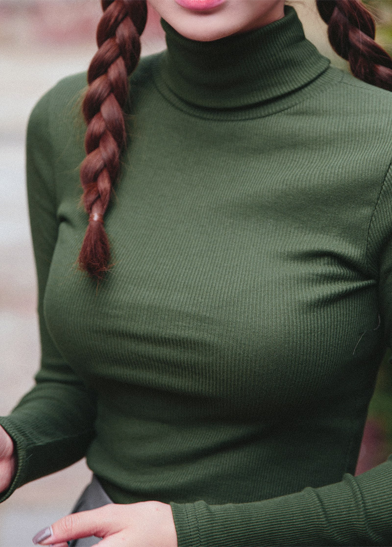 Icecream12 - Long-Sleeve Plain Turtleneck Ribbed Top