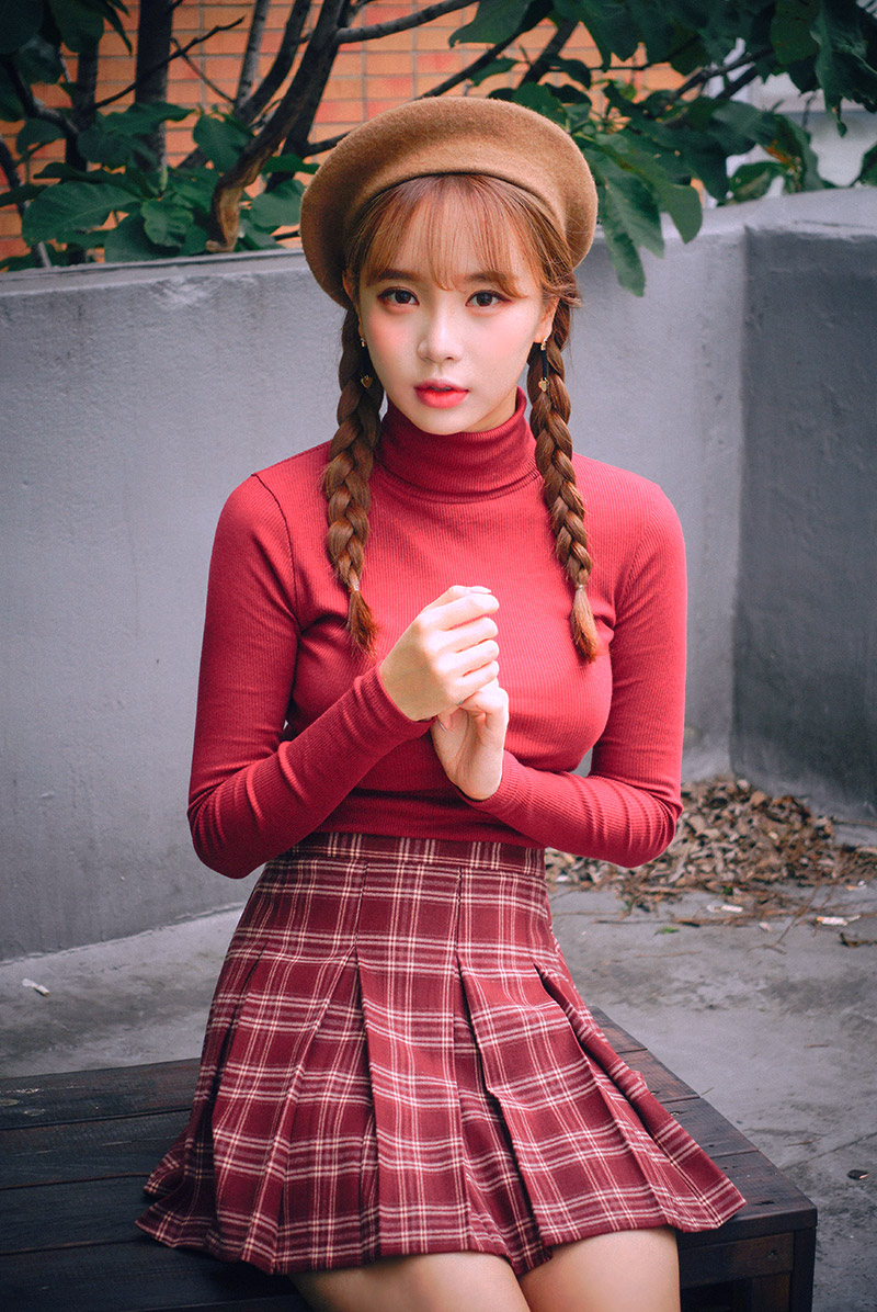 Icecream12 - Long-Sleeve Plain Turtleneck Ribbed Top