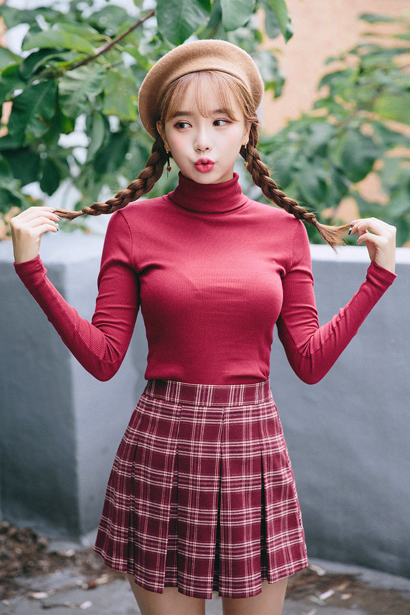 Icecream12 - Long-Sleeve Plain Turtleneck Ribbed Top