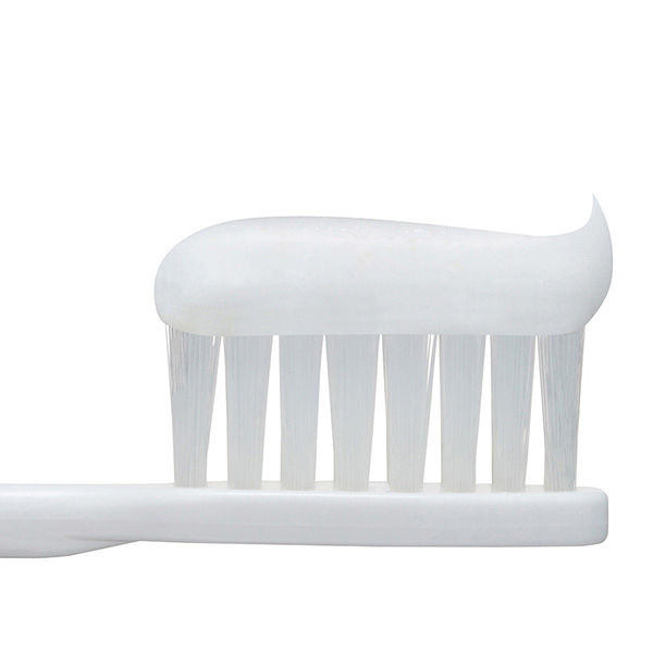 lion white & white toothpaste